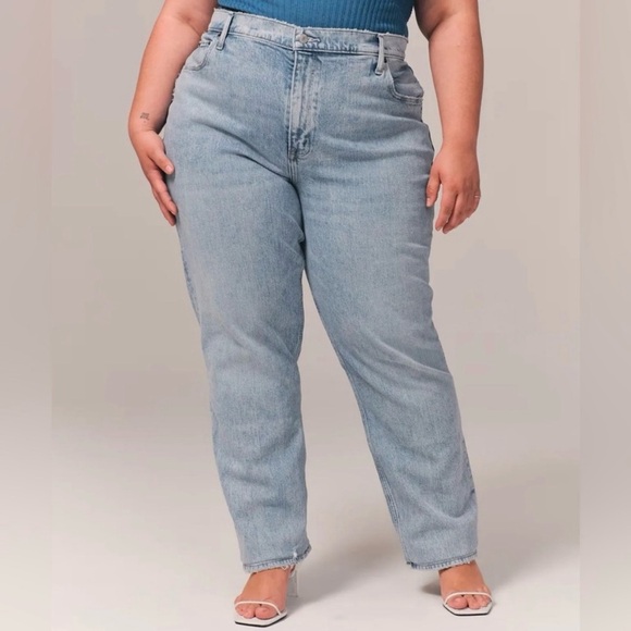 NWT Abercrombie & Fitch 90s Straight Ultra High Rise Jeans Size 35 / 20 Short - Picture 1 of 12